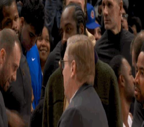 献给球迷,球队与支持,者的辉煌进,巅峰国际官网,巅峰国际官网,巅峰国际官网在线娱乐平台