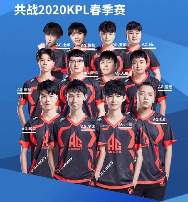 特别是他的